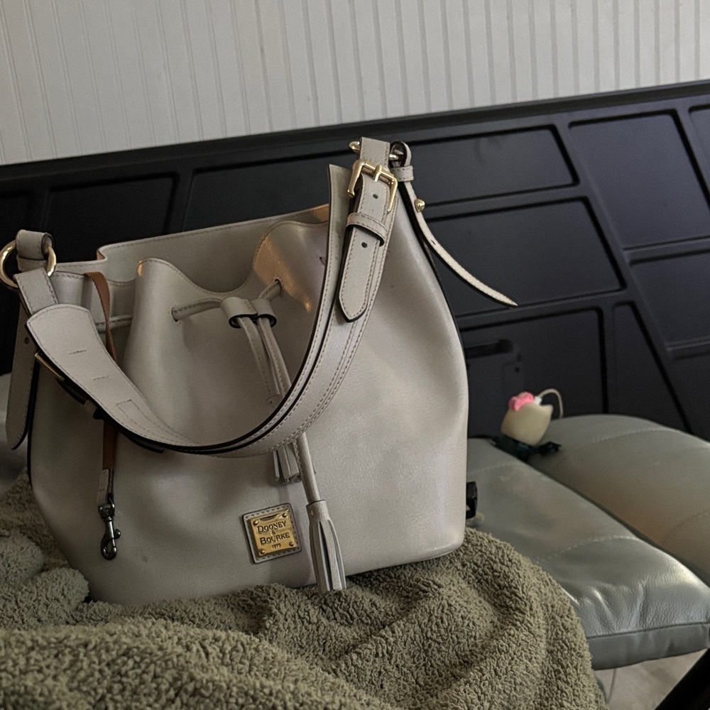 Dooney & Bourke Light Gray Bucket Bag